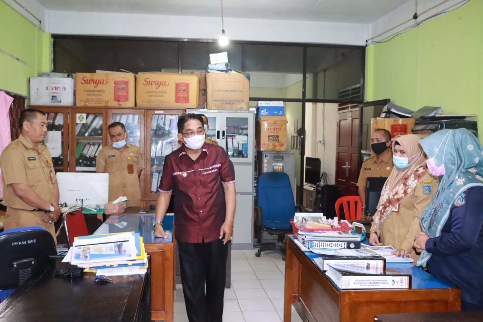 Bupati  Tanjab Barat Gelar Sidak Di Gedung Setketria Kantor Bupati