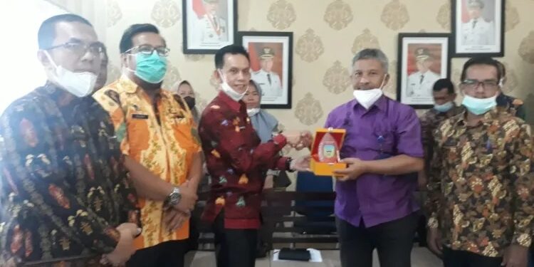 Diskominfo Sarolangun Studi Tiru ke Diskominfo Pesisir Selatan Sumbar