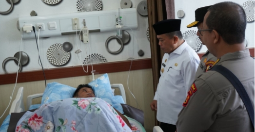 Besuk Kapolda Jambi, Al Haris Ungkap Kondisi Terkini Irjen Rusdi Hartono