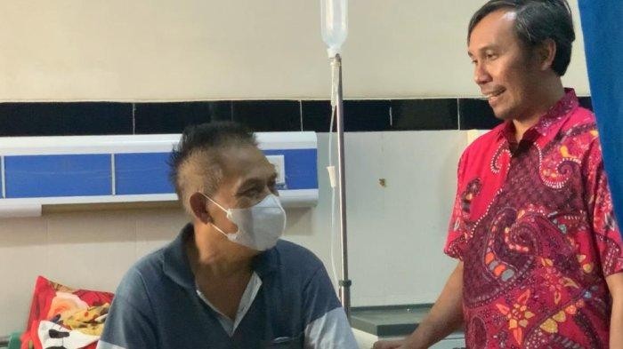 Ketua DPRD Provinsi Jambi Besuk Kelompok SAD 113 yang Dirawat di RSUD Raden Mattaher