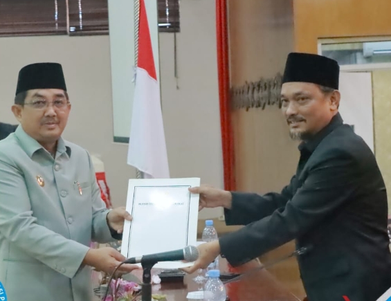 Bupati Anwar Sadat Hadiri Rapat Paripurna DPRD ke Empat 