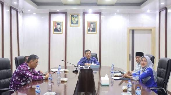 WABUP KATAMSO IKUTI RAPAT DARING PERCEPATAN PERIZINAN PEMBANGUNAN JARINGAN GAS APBN*