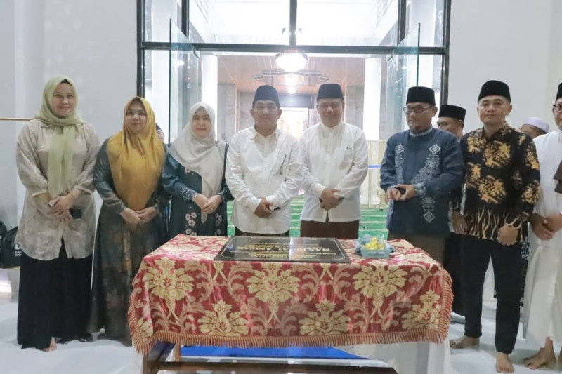 Wakil Ketua I DPRD Hadiri Peresmian Masjid Al-Anwar