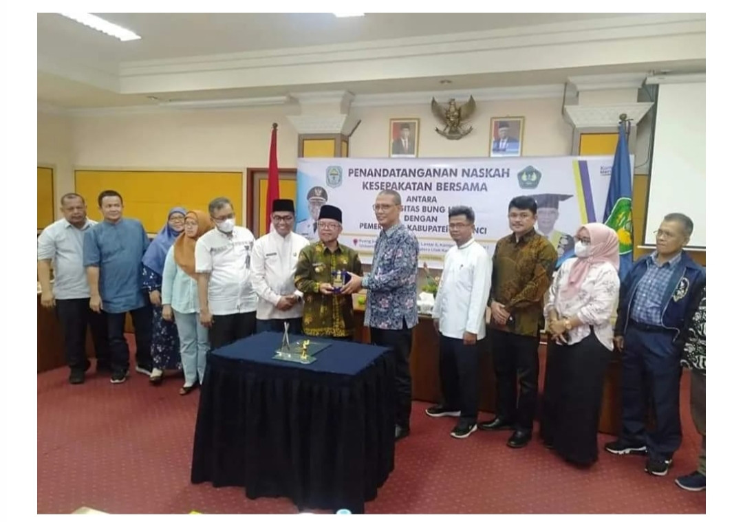 Penandatanganan MOU antara Universitas Burg Hatta dengan Pemerintah Kabupaten Kerinci