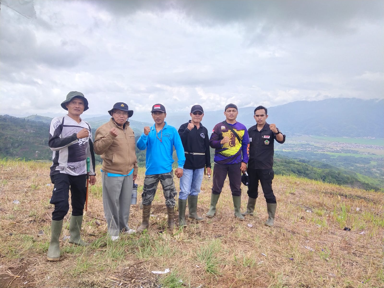 DEDIKASI PP-TLS UNTUK GUNUNG SELASIH SEMURUP