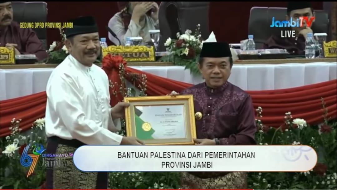 HUT ke-67 Provinsi Jambi: Gubernur Al Haris Terima Penghargaan dari Baznas RI