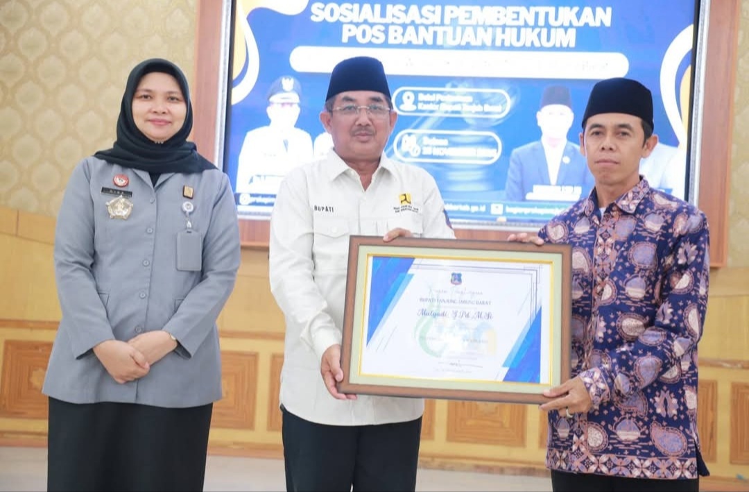 Bupati Anwar Sadat Tegaskan Komitmen Wujudkan Pemerintahan Desa dan Kelurahan yang Taat Hukum melalui Sosialisasi Posbakum