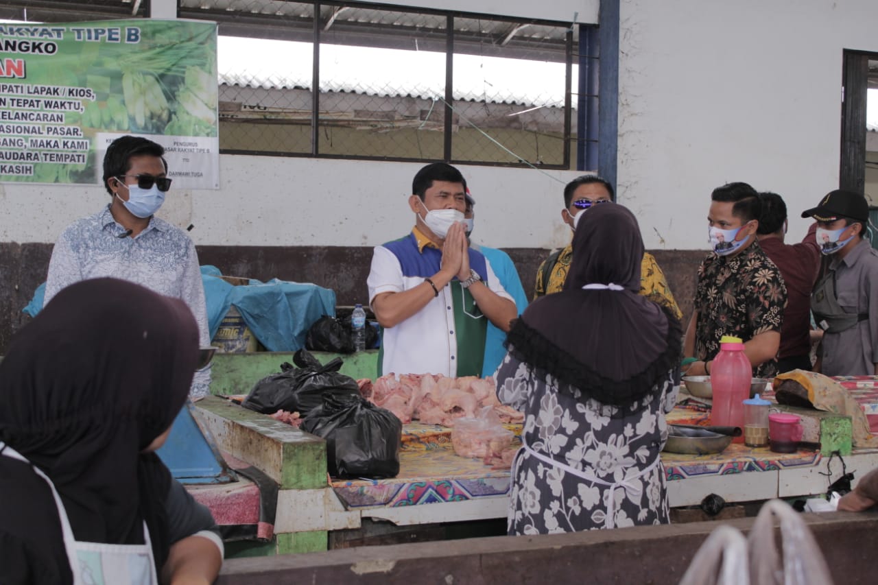 Blusukan Kepasar Tradisional, Syafril Nursal Serap Aspirasi Masyarakat