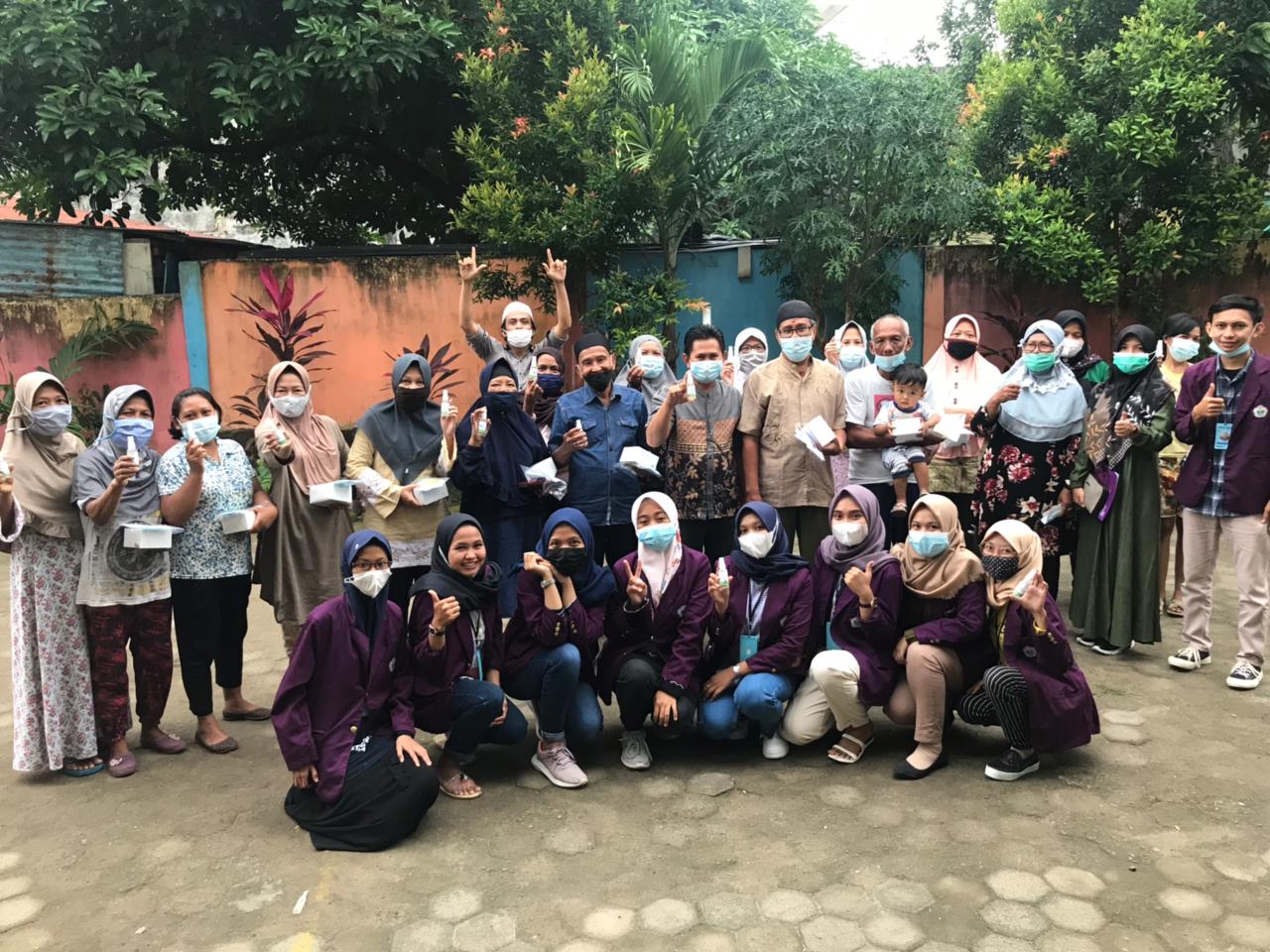 KKN POSKO 09 MAHASISWA PRODI FARMASI STIKES HARAPAN IBU JAMBI MENGABDI PADA MASYARAKAT