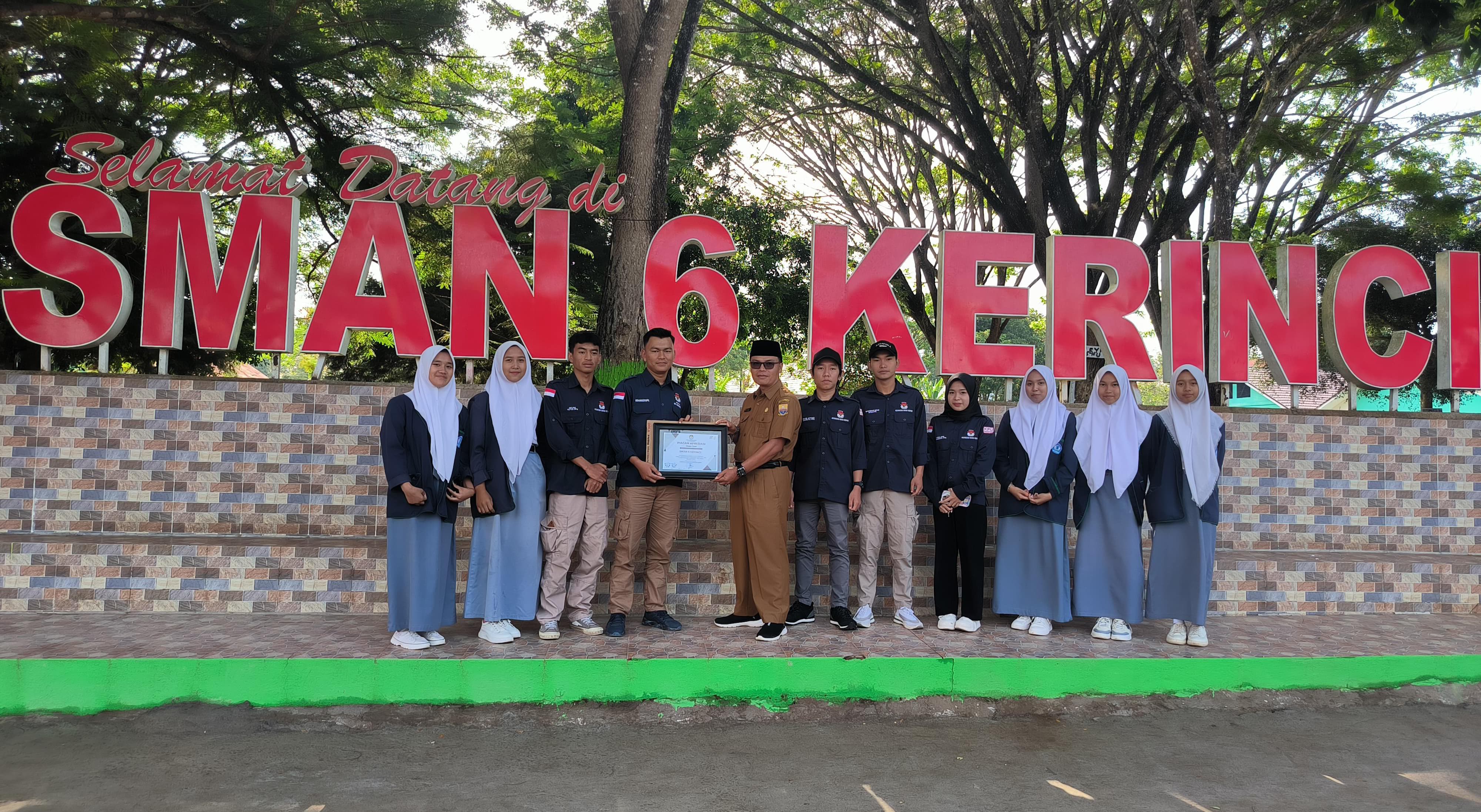 KPU Provinsi Jambi Goes To School, Upacara Senin Serentak  di Seluruh SMA/SMK/MA se Provinsi Jambi