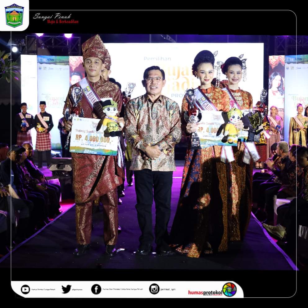 Grand Final pemilihan Bujang Gadis Provinsi Jambi, Wako Ahmadi & Ny Herlina Ahmadi Support Gadis Kota Sungai Penuh