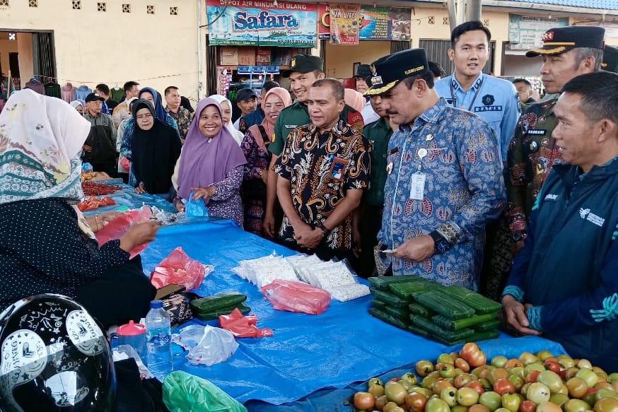 Menjaga Stabilitas Pasokan Dan Harga Pangan Pokok Saat Idul Adha, Pemkab Kerinci Gelar Gerakan Pangan Murah dan Operasi Pasar di Balai Hiang 