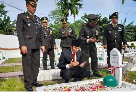 Ziarah Nasional ke Taman Makam Pahlawan Satria Bhakti, Ini Pesan Edi Purwanto