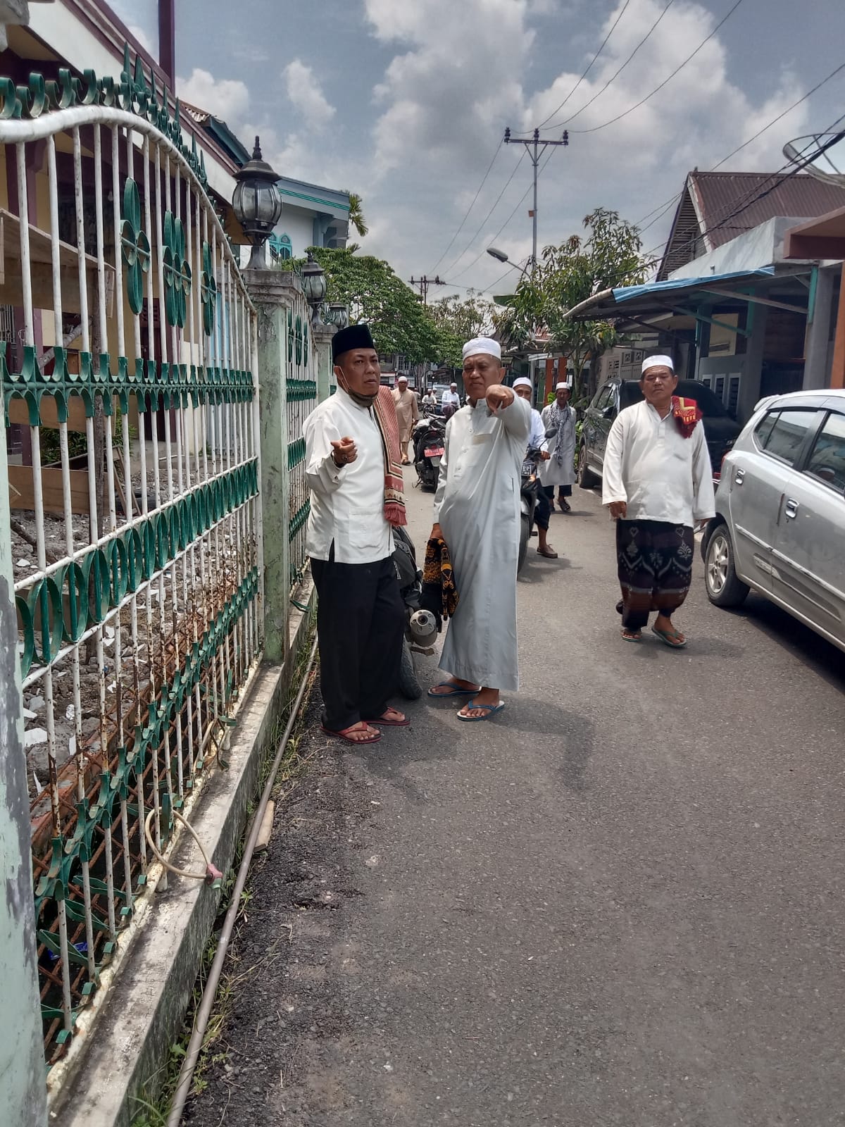 Lurah Syafei Minta Pemasangan Jaringan PDAM Di wilayah Masjid Agung