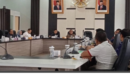 DPRD Provinsi Jambi Serahkan Pada Pemprov untuk Penentuan Lokasi Stadion