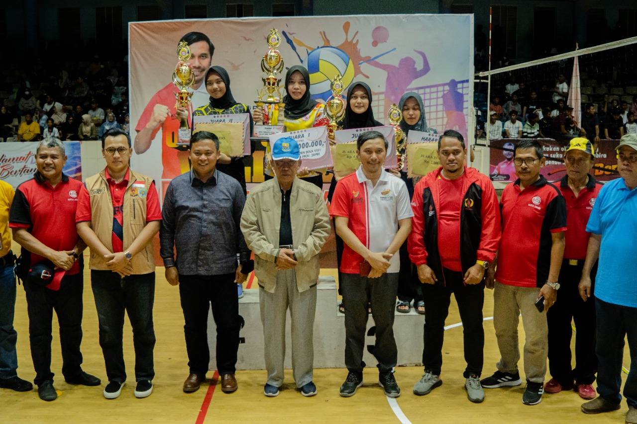 Ini Para Juara Open Tournament Volly Ball Ketua DPRD Provinsi Jambi