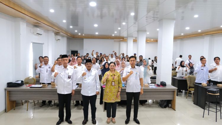 Bupati Anwar Sadat Buka Secara Resmi Bimbingan Teknis Pengelolaan Kearsipan di Lingkungan Pemkab Tanjab Barat