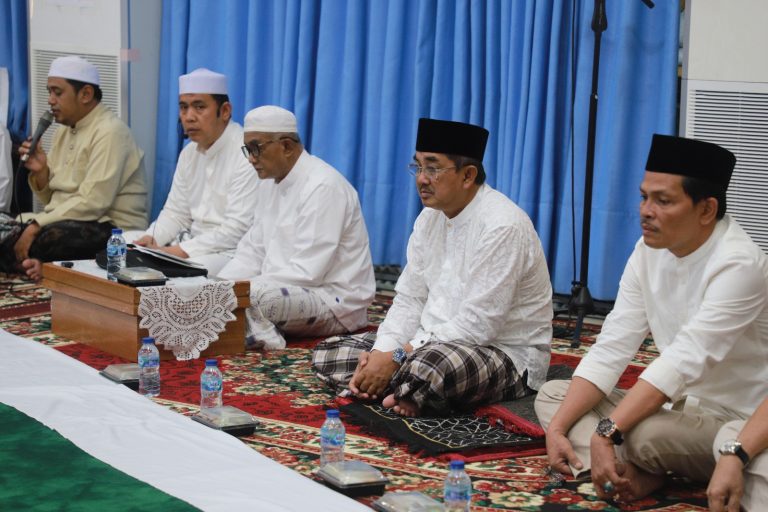 Bupati Tanjab Barat Hadiri Tausiah dan Safari Ramadan UNJA: Momentum Perkuat Ukhuwah dan Kerja Sama